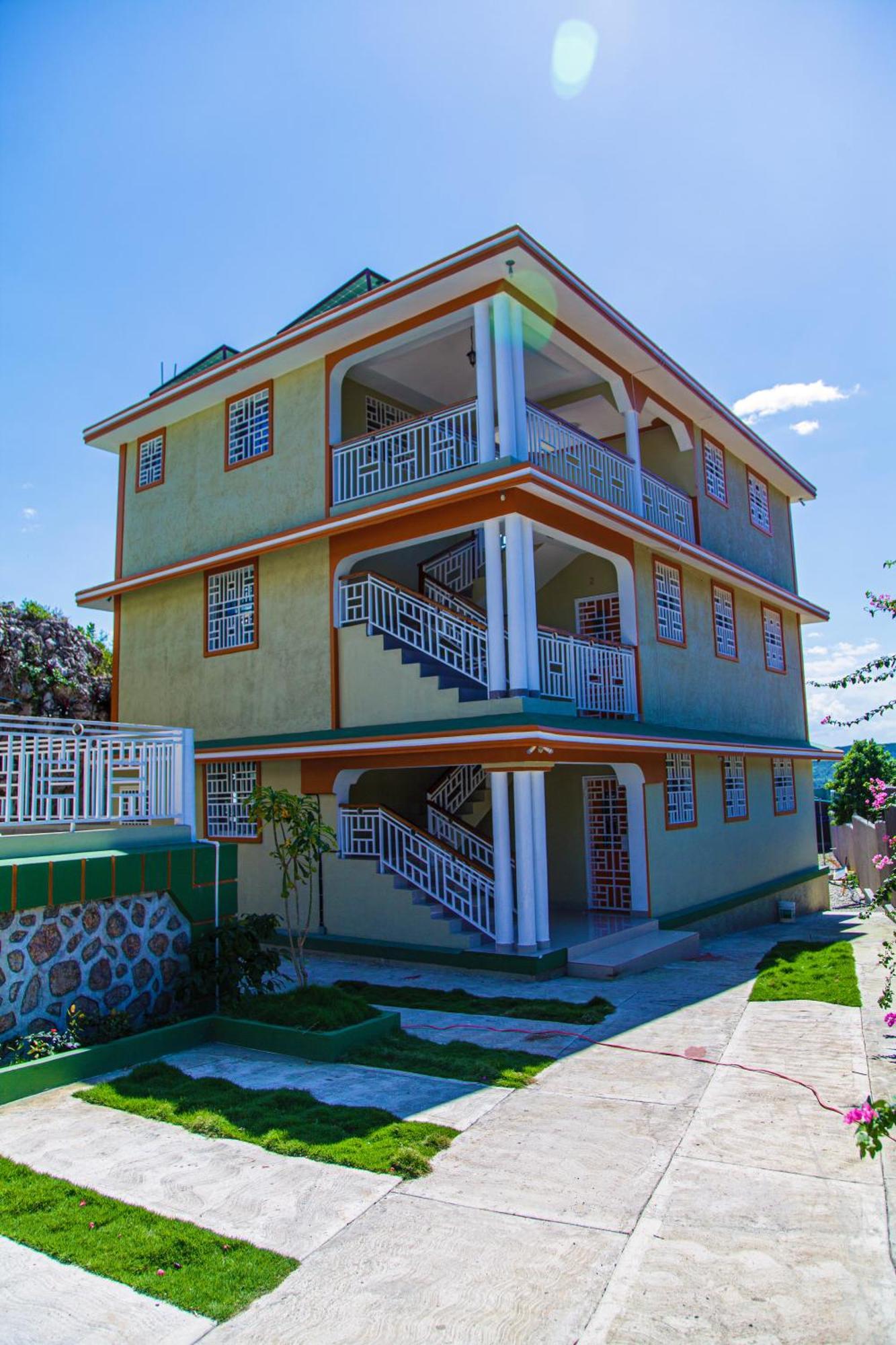 J&G Villa Hotel Cap-Haïtien Kültér fotó